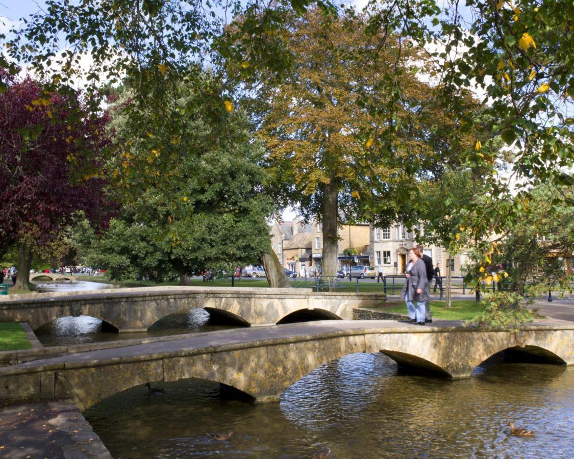 Corinium Lodge Cirencester Exterior foto