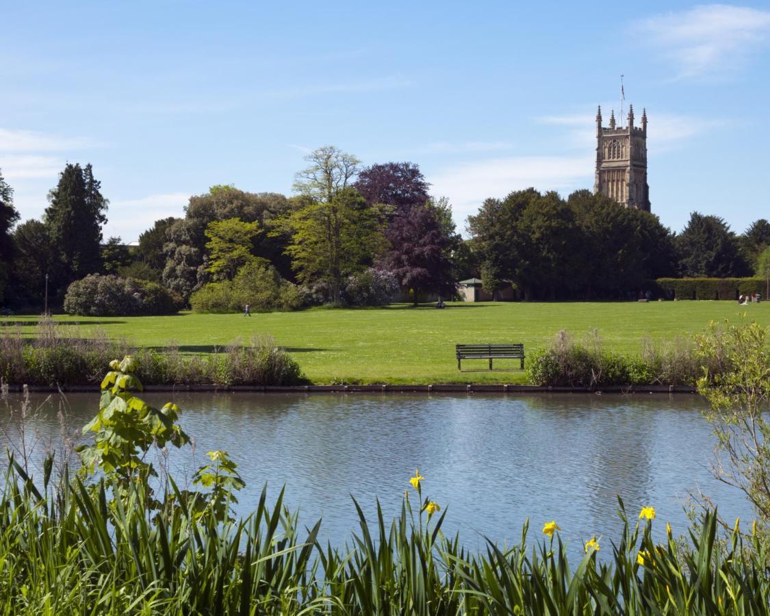 Corinium Lodge Cirencester Exterior foto